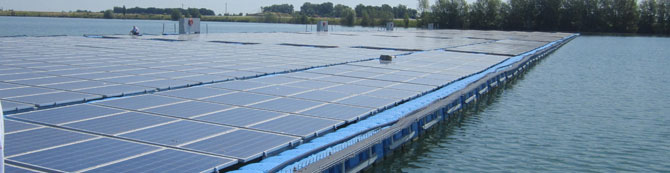 foto di impianti fotovoltaici galleggianti